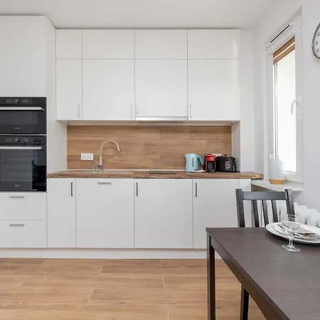 Norwida Studio With Balcony Overlooking The Sea By Renters * Gdynia