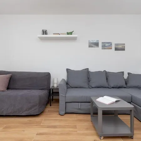 Norwida Studio With Balcony Overlooking The Sea By Renters Lejlighed *