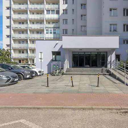 Norwida Studio With Balcony Overlooking The Sea By Renters شقة